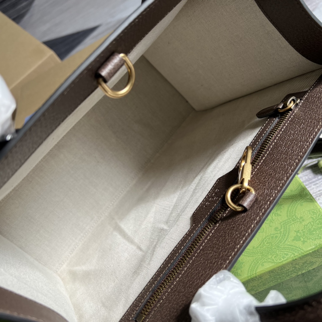 Gucci Shopping Bags